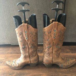 Women’s Corral boots sz 7M chocolate and turquoise